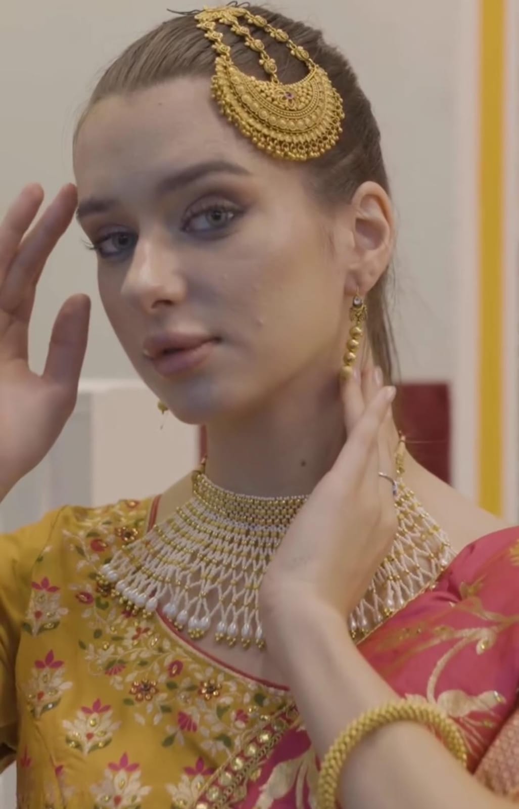 Pearl & Gold Harmony Choker